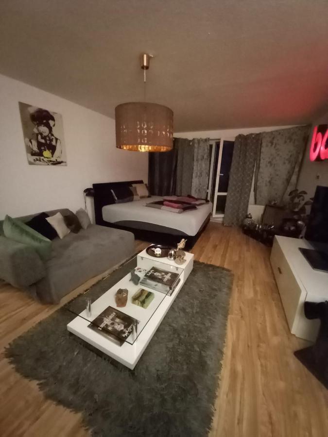 Tolle Private 2-Zimmer Wohnung Im Szene Bezirk Berlin-Friedrichshain Extérieur photo