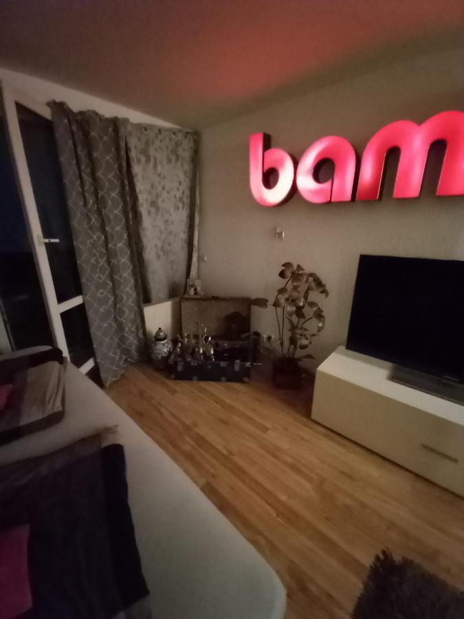 Tolle Private 2-Zimmer Wohnung Im Szene Bezirk Berlin-Friedrichshain Extérieur photo